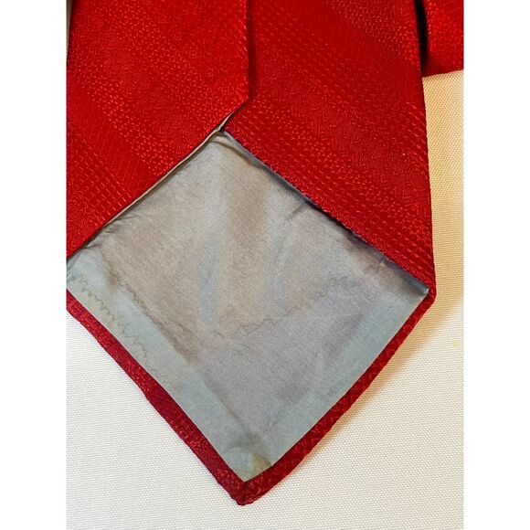 Vintage Wide Tie Damon's Red Patterned 1960s - Picture 5 of 6